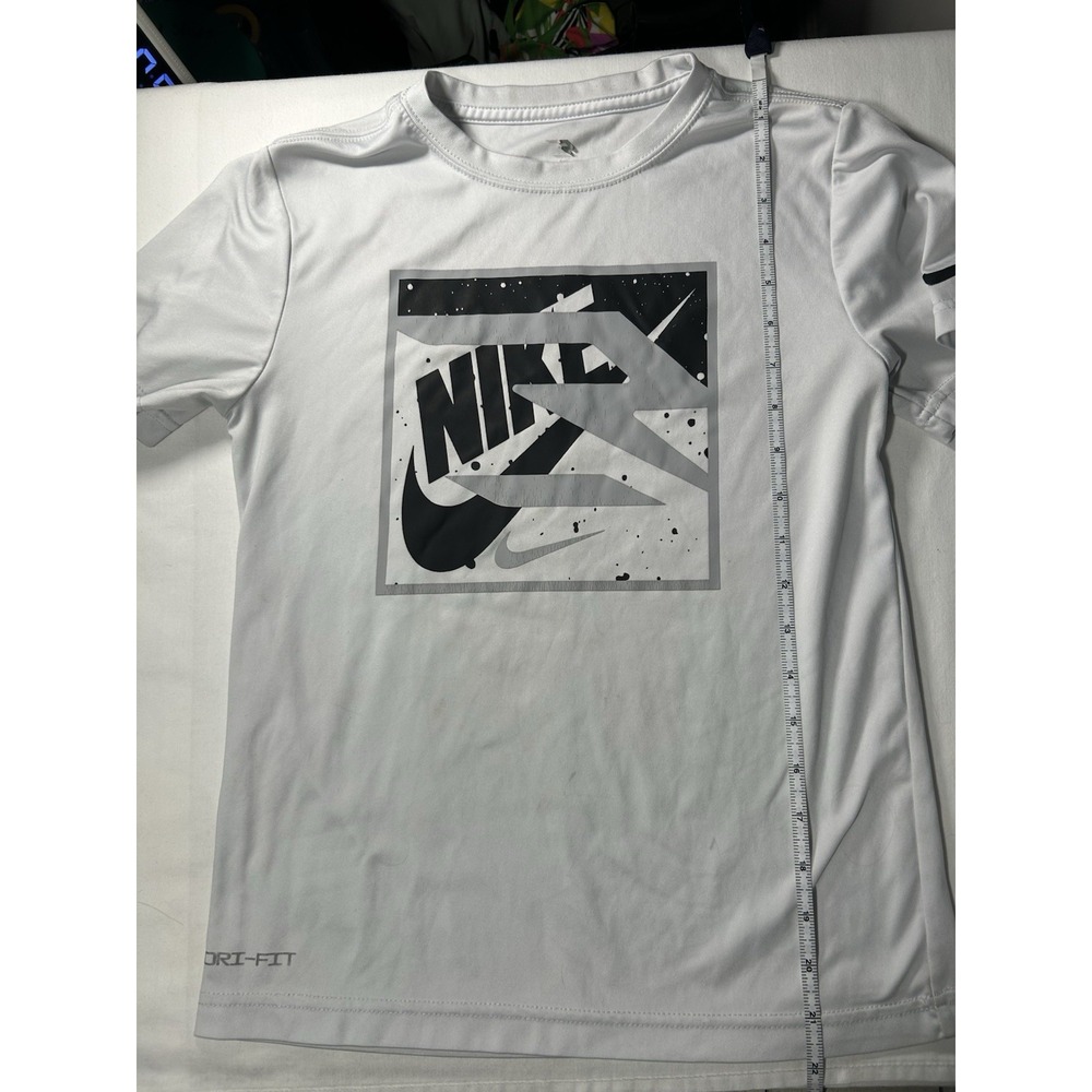 Nike Tek Gear Boys Graphic T-Shirt Lot 4pc Dinosaur Alien Soccer Multi Size M - Picture 14 of 16